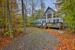 Pocono Lake Home in Resort Community with Hot Tub